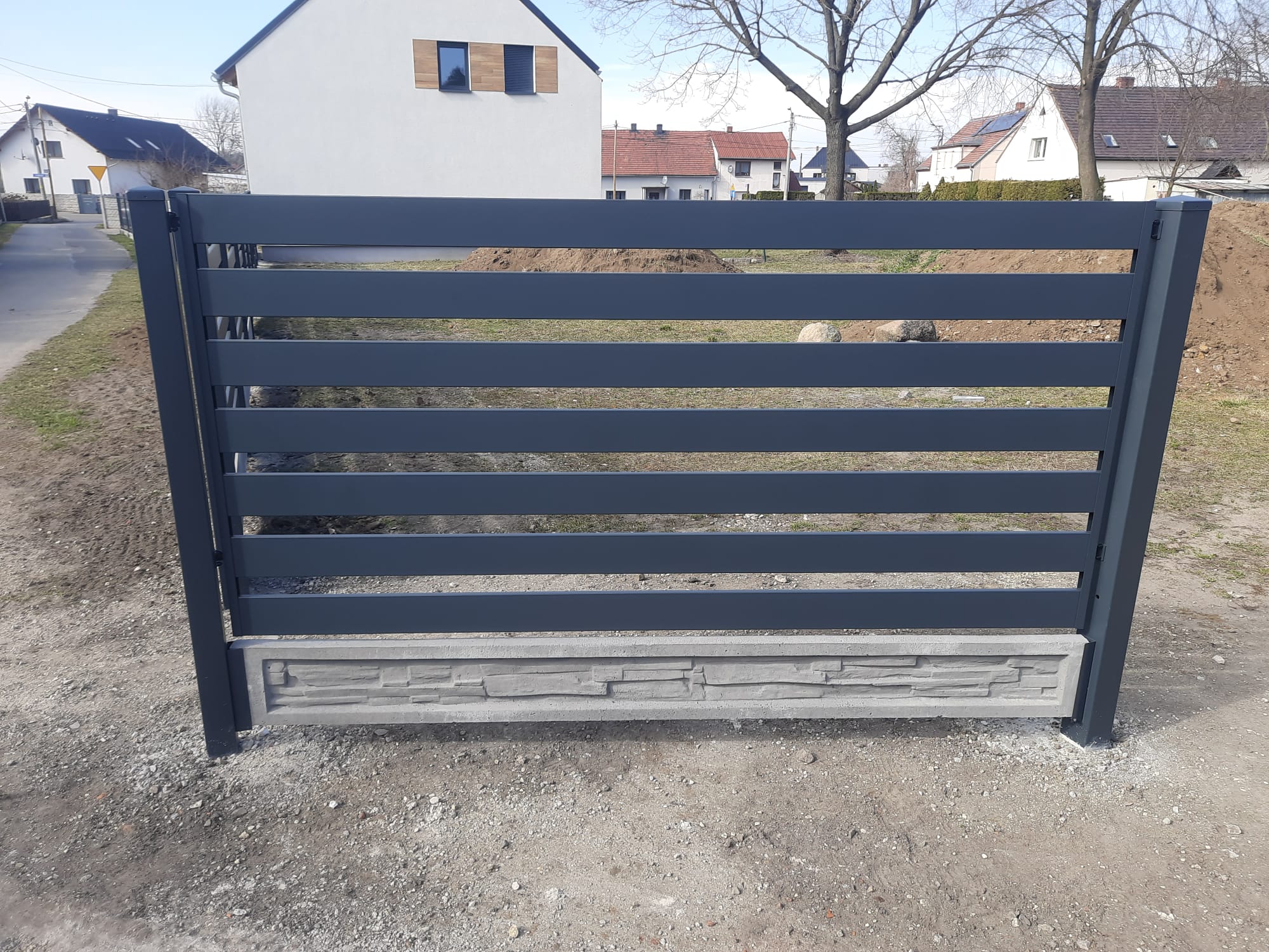 Nowoczesne Ogrodzenie Frontowe